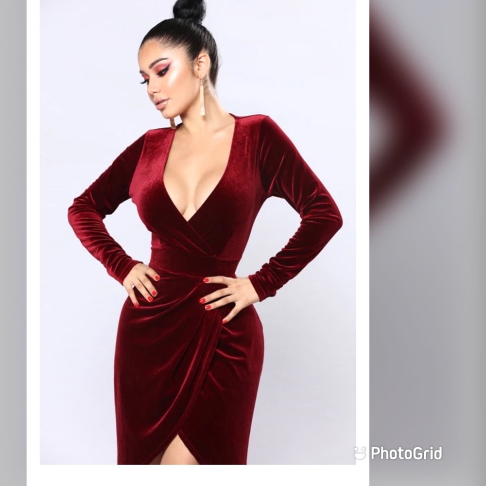 Fashion nova reddish-burgundy velvet dress
